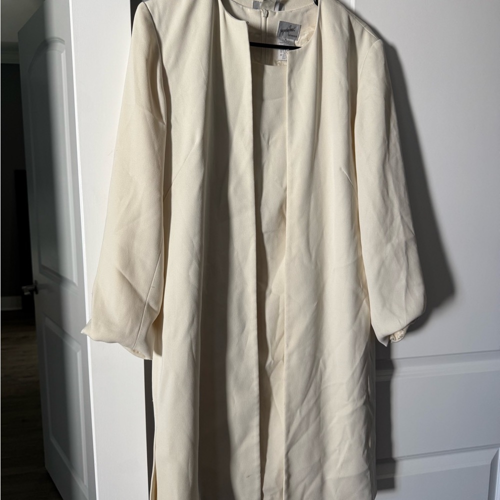 Jacqueline Ferrar Cream Stretch Top